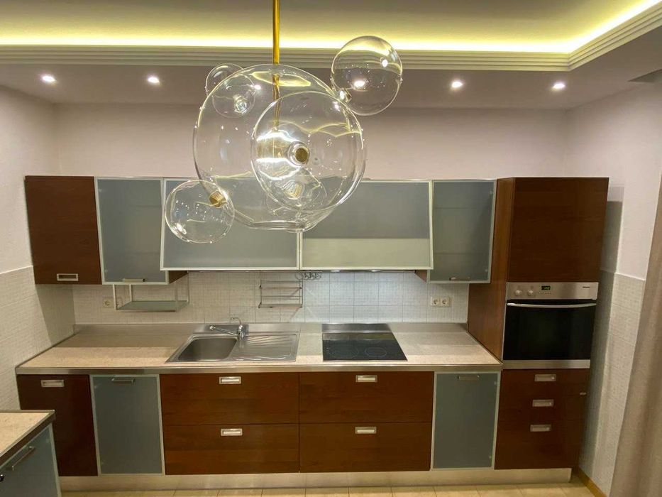 Продам 3х ком кв. c паркоместом в доме  Печерск, Предславинская