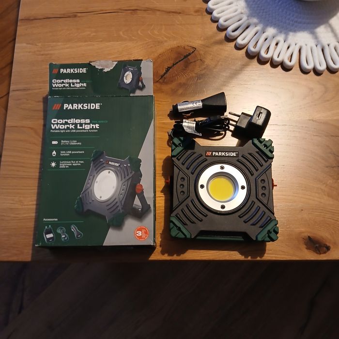 Lampa warsztatowa parkside PAAL 6000 C3