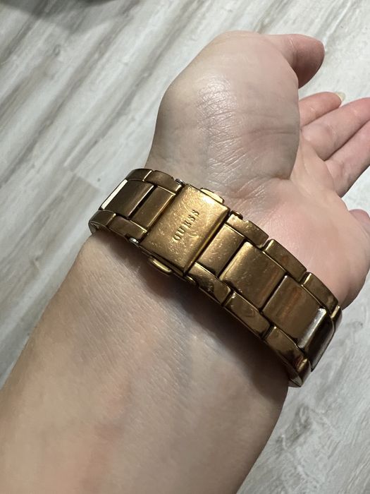 Годинник guess жіночій