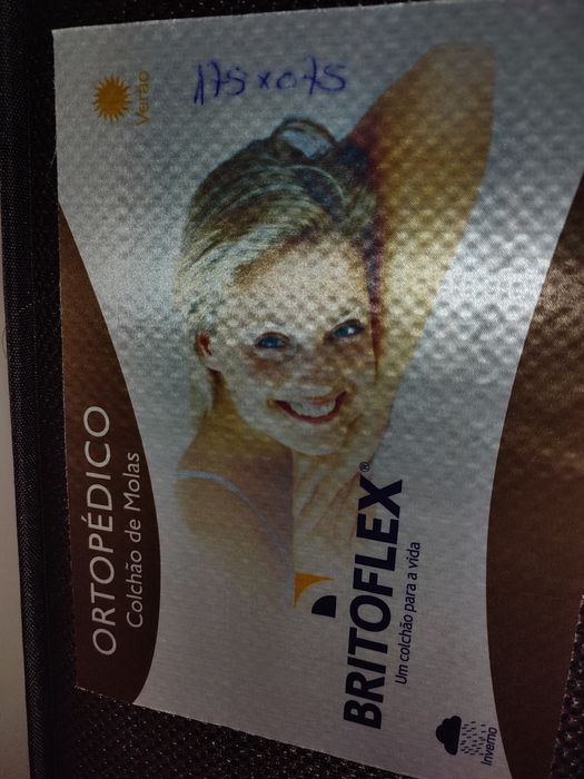 Cama feita à mão, personalizada