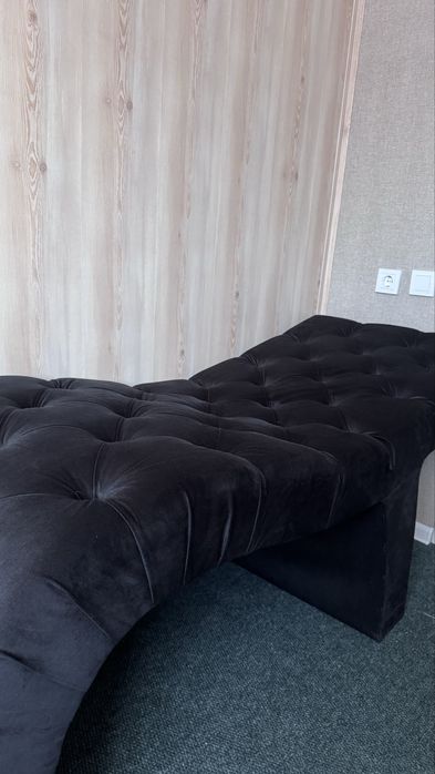 анатомічна кушетка