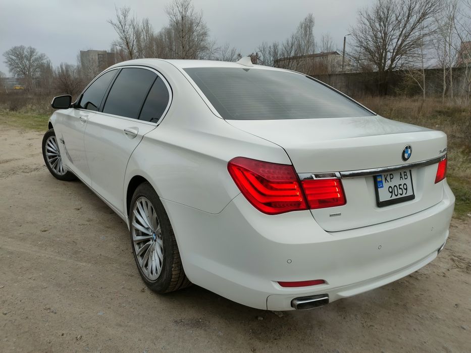 Продам BMW 740 , 3.0 бензин, 2011р.