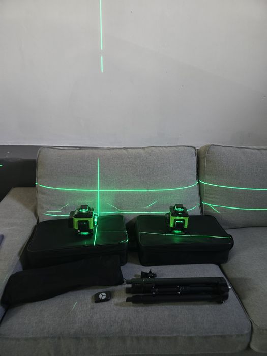 Nivel Laser 16 Linhas Novo com Tripé