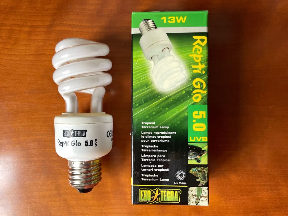 Lâmpada para terrários Exo Terra Repti Glo 13W