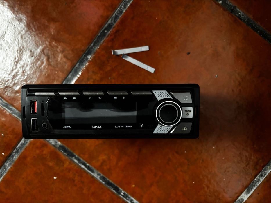 ZIMO ZM02BT Car radio
