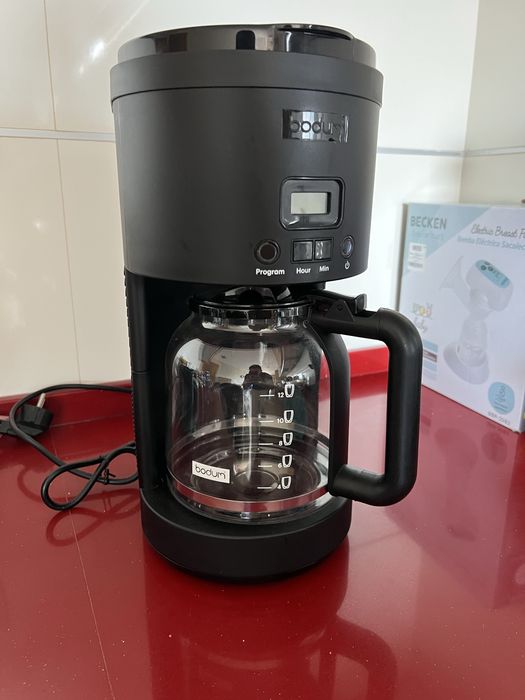 Cafeteira eletrica marca Bodum otimo estado pouco uso