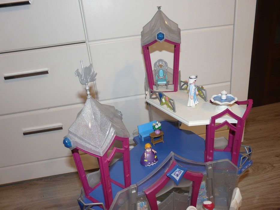Playmobil duży pałac księżniczek.