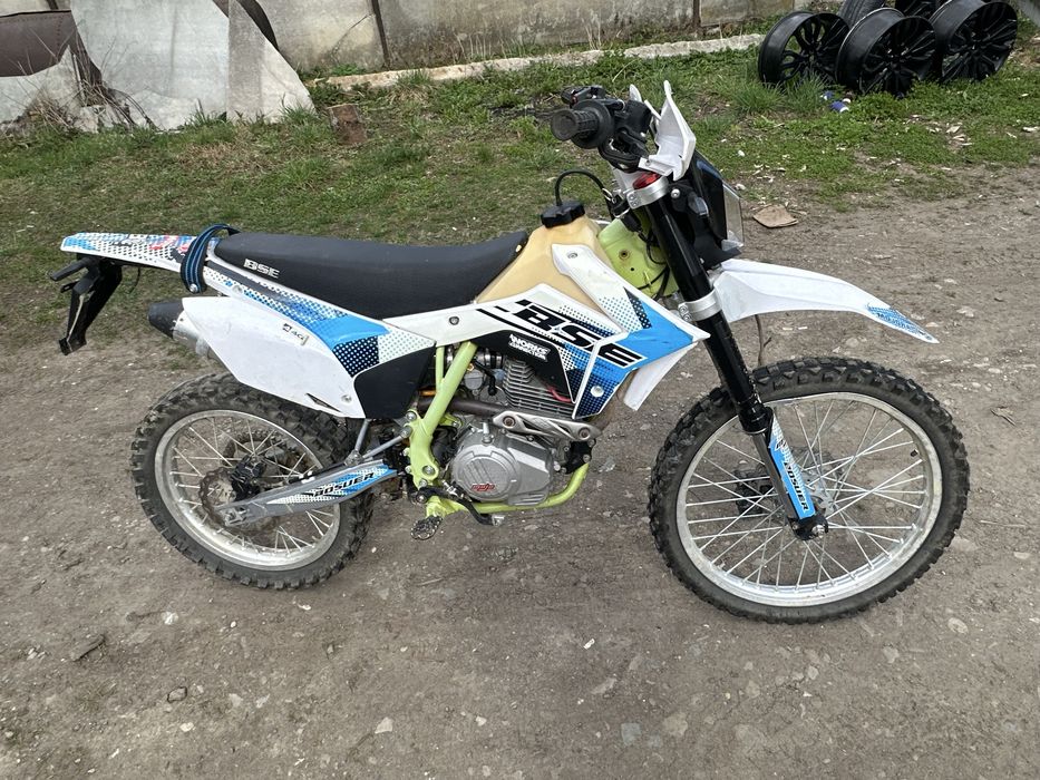 Продам мотоциколь  BSE j3d
