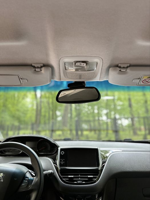 Продам авто / машину Peugeot , пежо 208 2014 рік