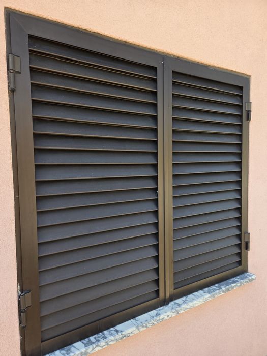 Vendo  Janelas optimo estado