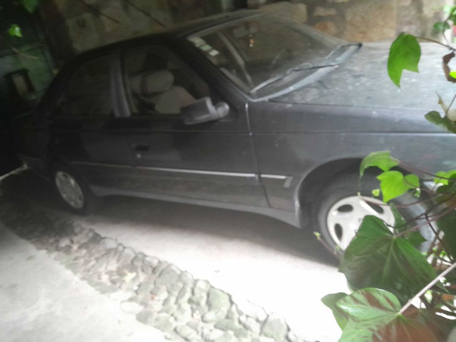 Veo Peugeot 405 gr 1400