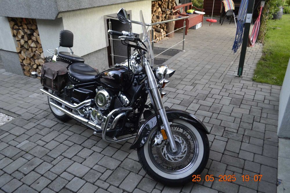 Yamaha XVS 650 cobra drag star