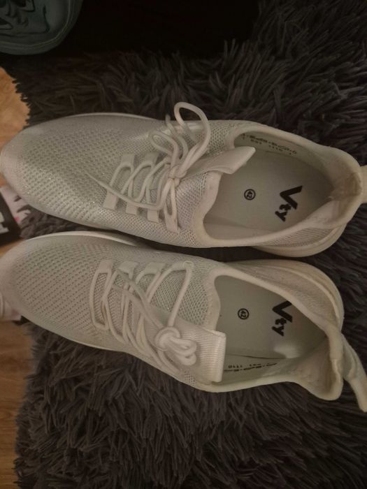 Oddam buty rozmiar 42 damskie