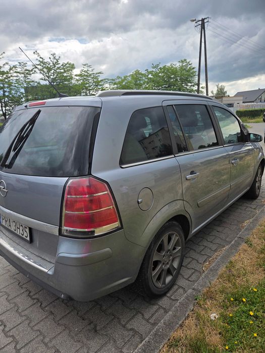 Samochód  Zafira