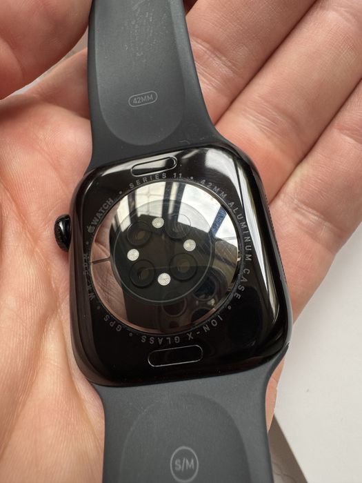 Apple Watch Series 11 42mm Jet Black