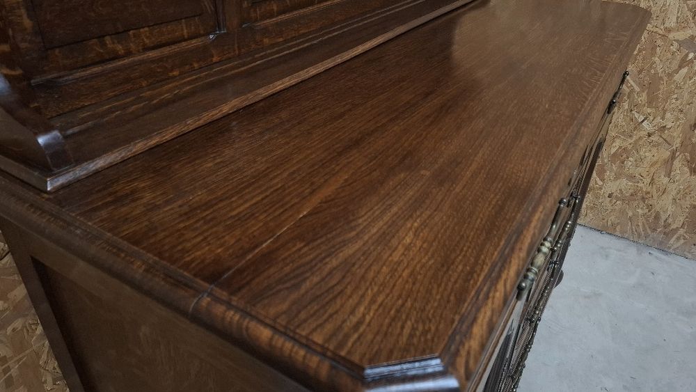 Śliczna komoda ludwikowska z nadstawka