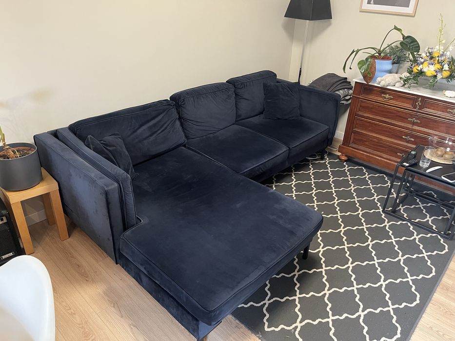 Kanapa narożna granatowa