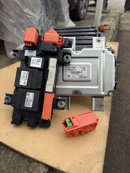 Ячейки батареи хюндай соната гибрид 2015-2019, блок предохранителей