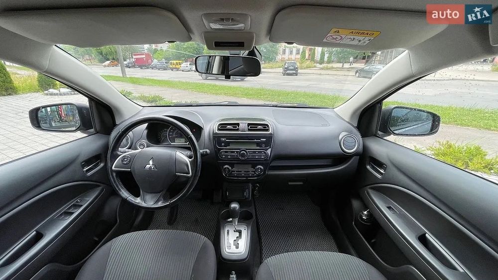 mitsubishi attrage 2015