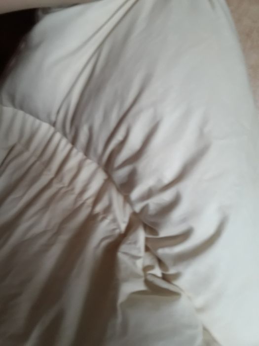 Подушки , стан гарний