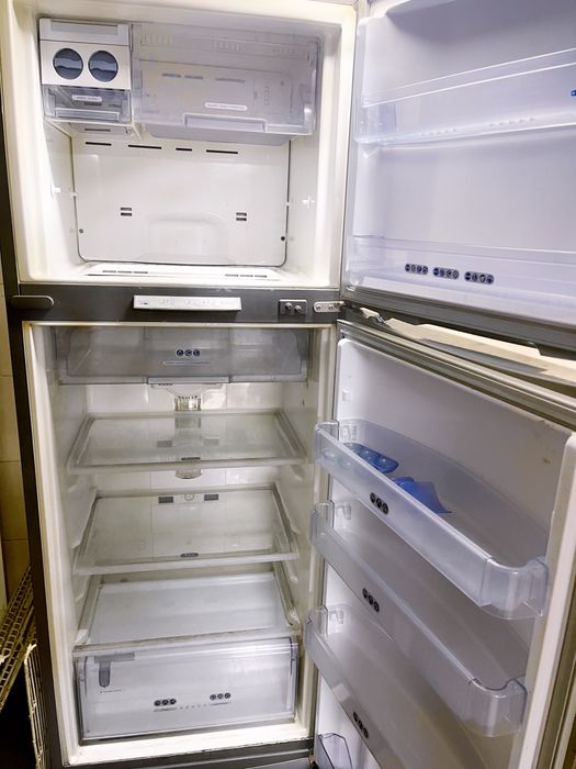 холодильник Whirlpool