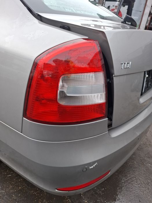 Skoda Octavia II Lift HB Lampa Lewy Tył