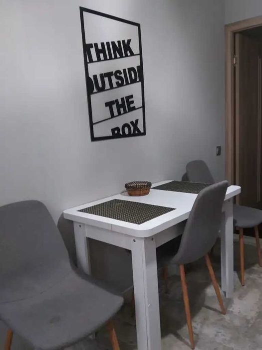 Продам 3к Кр.Камень ул Коробова кап ремонт мебель техника 2й этаж 53м²