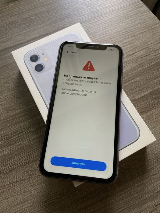 Продам iphone 11 128