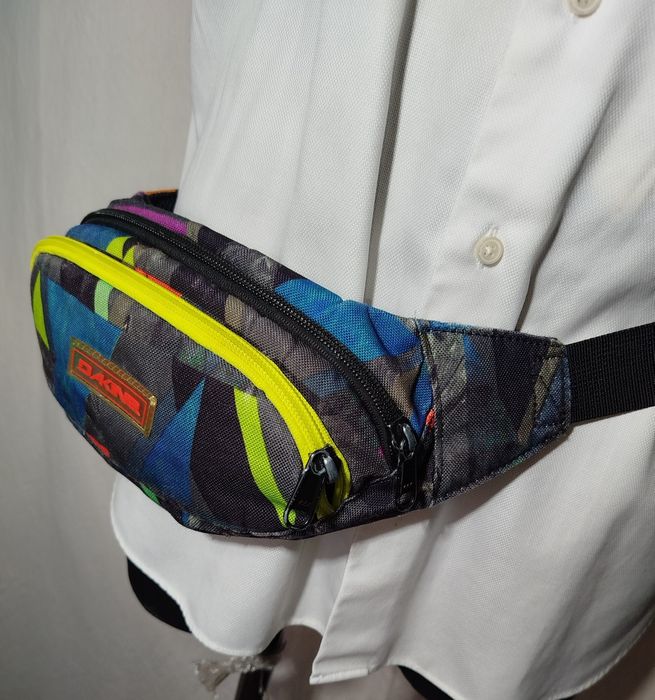 Сумка бананка женская Dakine Geo.