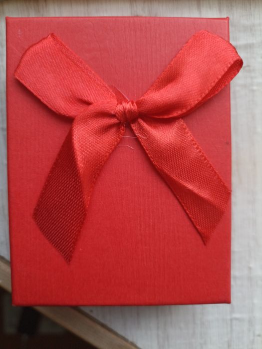 Сережки, женские