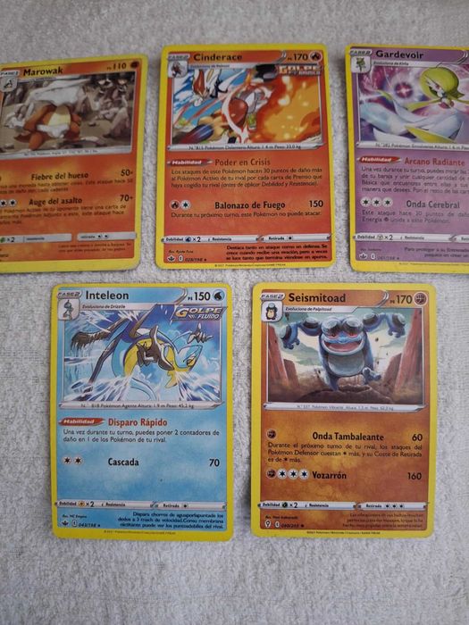 14 Pokémon Cards (1 Special, GOLD)64730149607683123