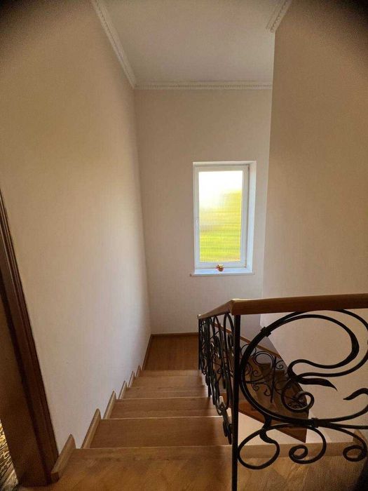 Оренда будинку в Мурованому