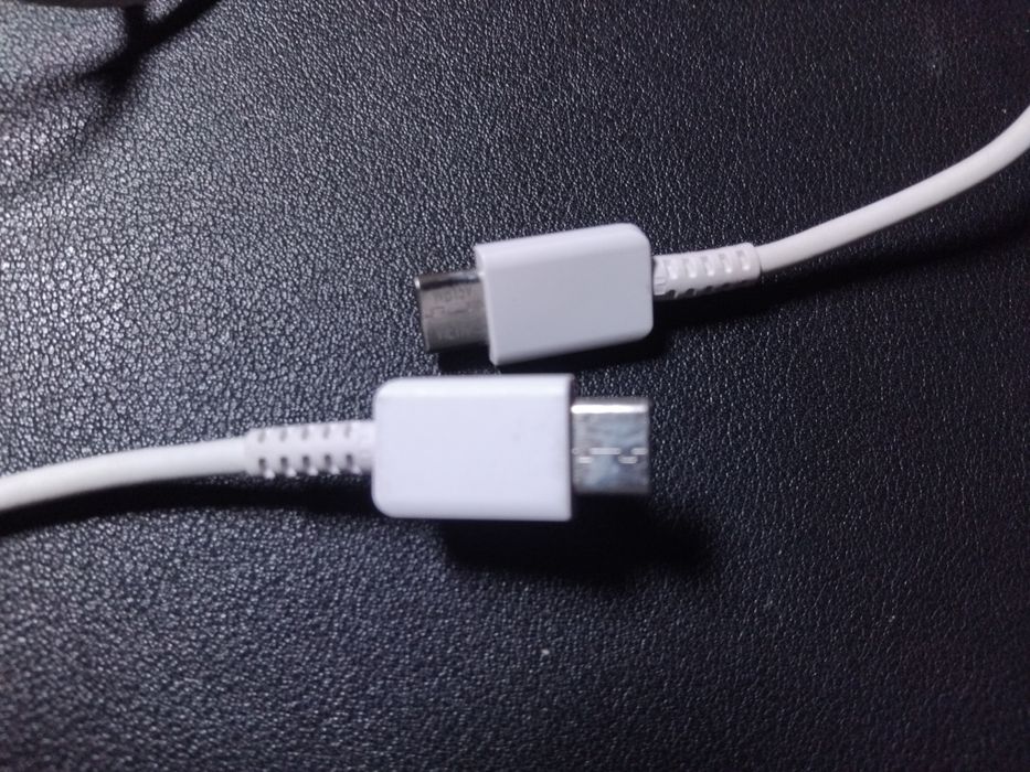 Biały kabel USB-C