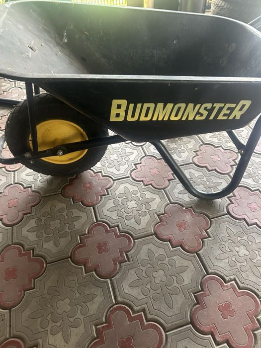 Тачка строительная