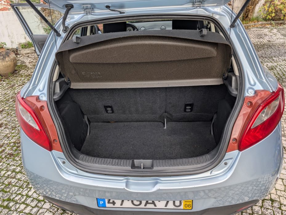 Oportunidade ! vendo mazda 2 unico dono , carro em muito bom estado ..