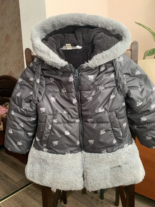 Зимова курточка на дівчинку