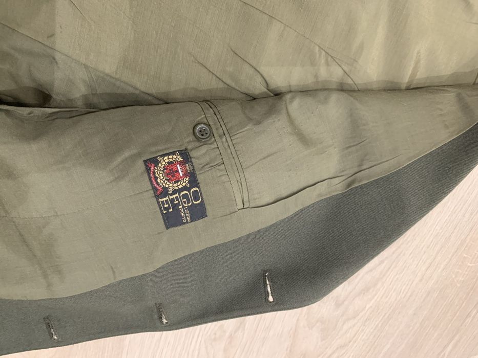 Casaco de fardamento militar