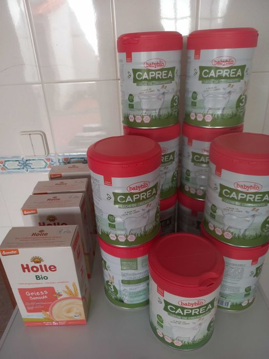 12 latas de fórmula de cabra biológico