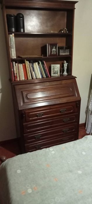 Vendo escrivaninha