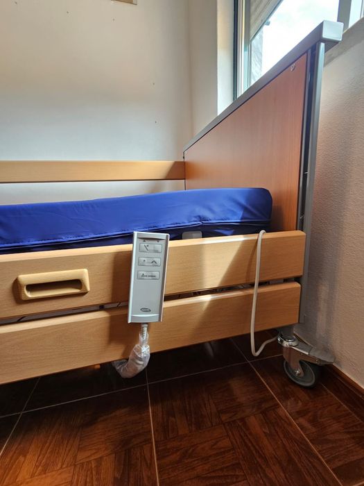 Cama articulada nova