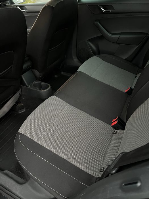 Skoda Rapid 1.6tdi 2013 рік