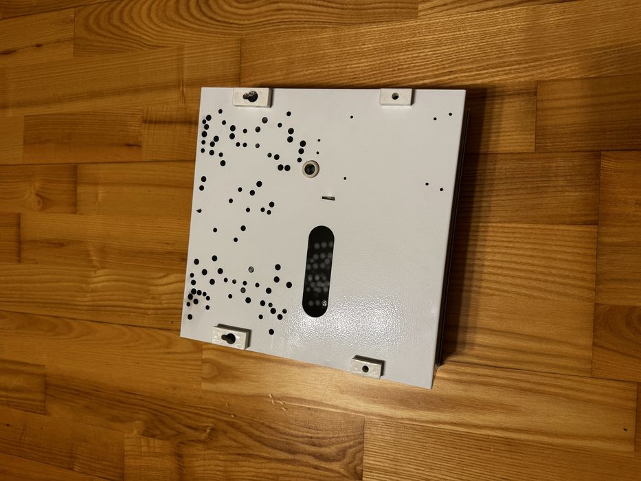 Obudowa metalowa uniwersalna