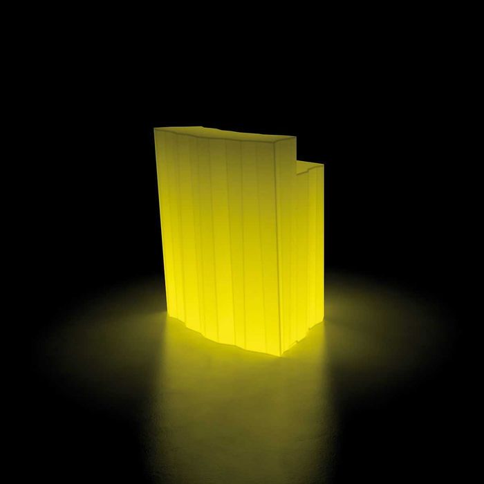 Balcão de bar com iluminação rgb