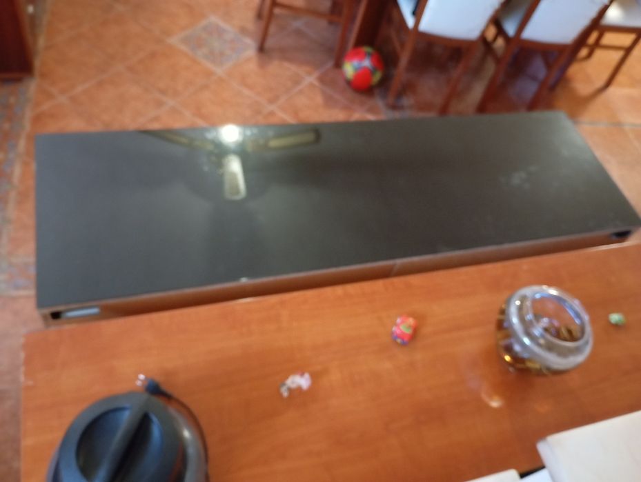 Cómoda preta de 6 gavetas