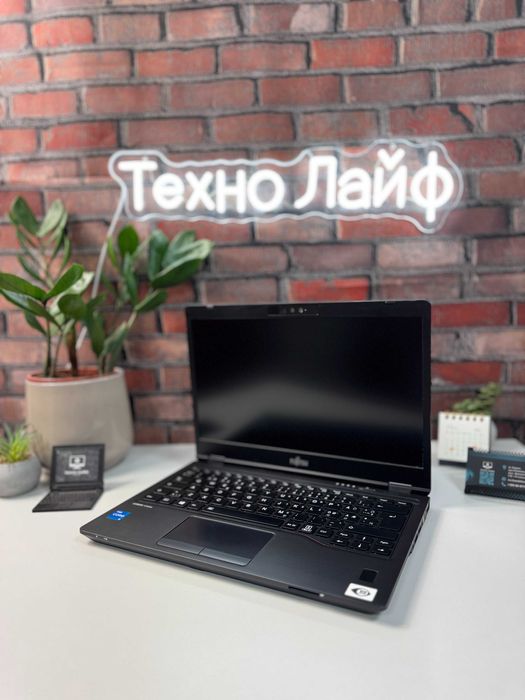 Ультрабук Fujitsu LIFEBOOK U7311·i5-1135G7·8GB+SSD256GB·13"FHD·2021рік