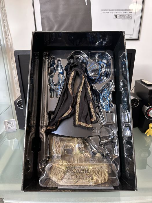 Фигурка 1/6 hot toys DX 30 BLACK ADAM: 20 000 грн. - Фигурки