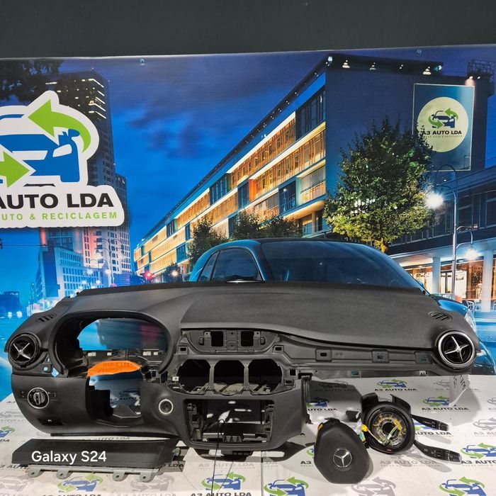 Tablier completo com kit de airbags Mercedes Classe B 2012