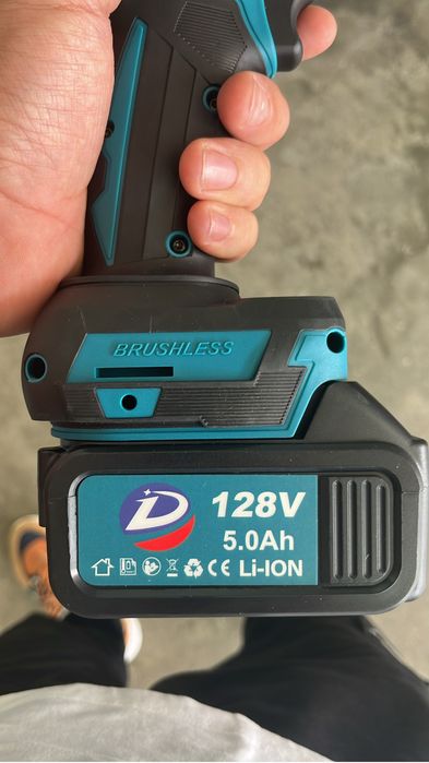 Maquina impacto 1200N/M baterias 128 v 5 ah compativel makita motor brushless