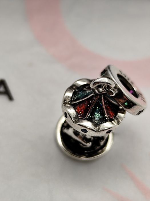 Pendente carrossel da Pandora