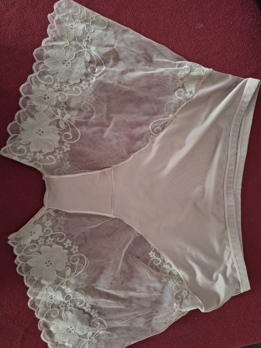 Majtki damskie bielizna damska modelująca nowe bez metki rozmiar L